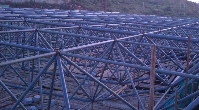鄂尔多斯概述网架加工中对钢材的质量的过细恳求